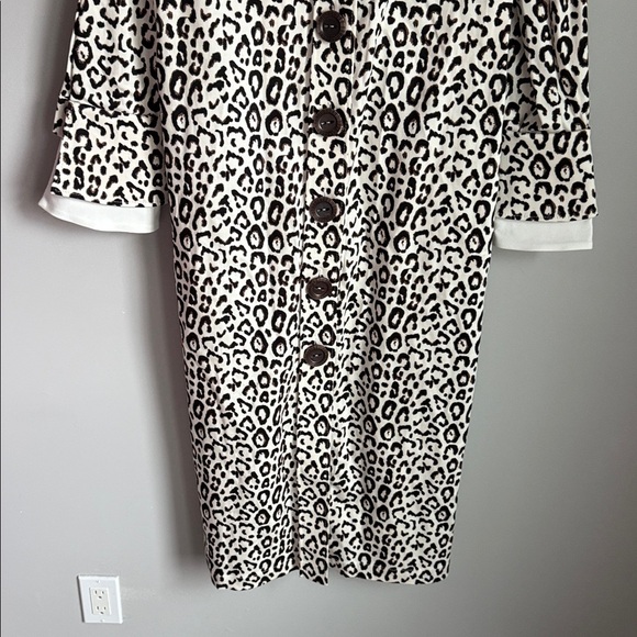 Julia Allert Leopard Print Long Button-Down Dress - Picture 4 of 13